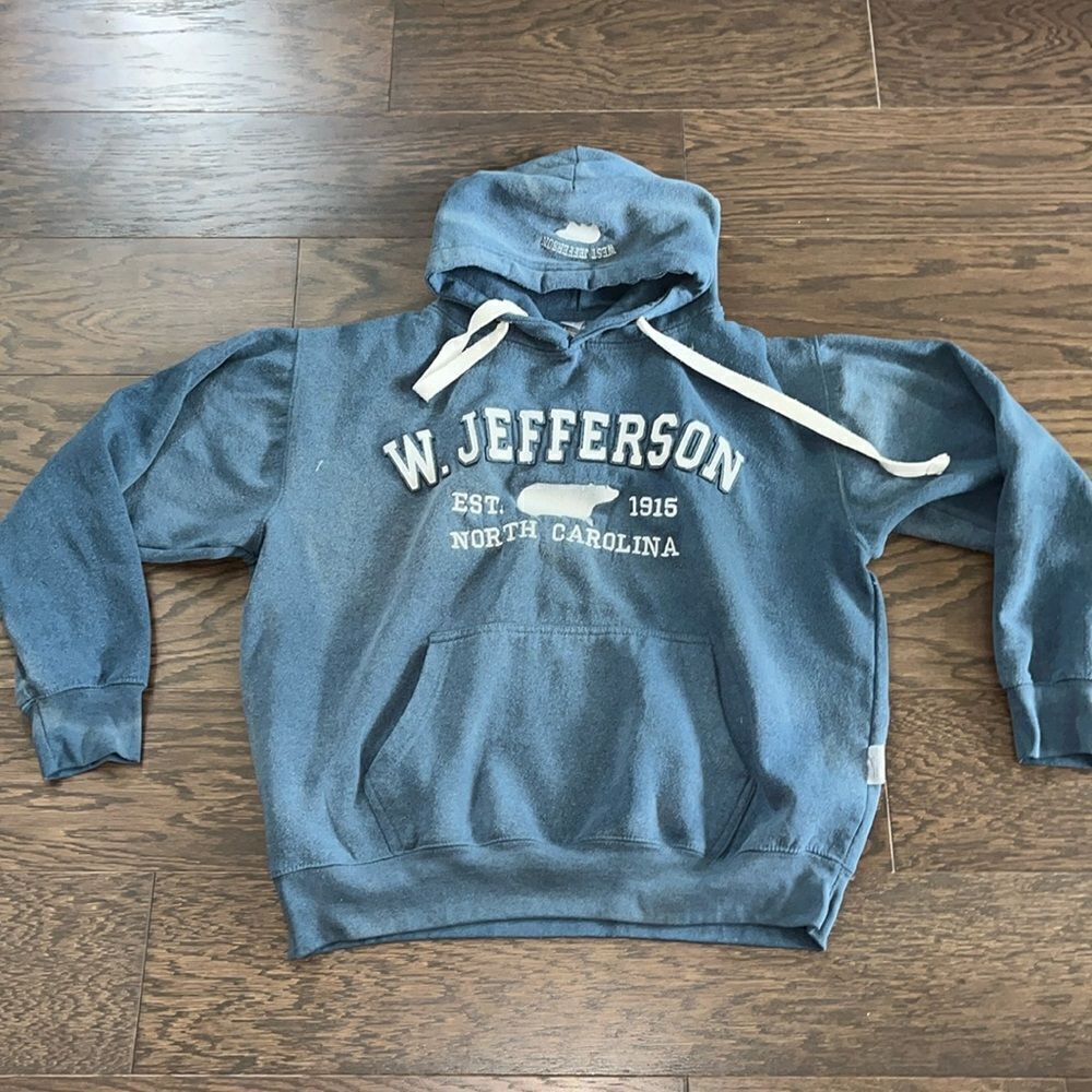 Worn pilled & faded West Jefferson Ashe NC bears hooded hoodie sweatshirt L
